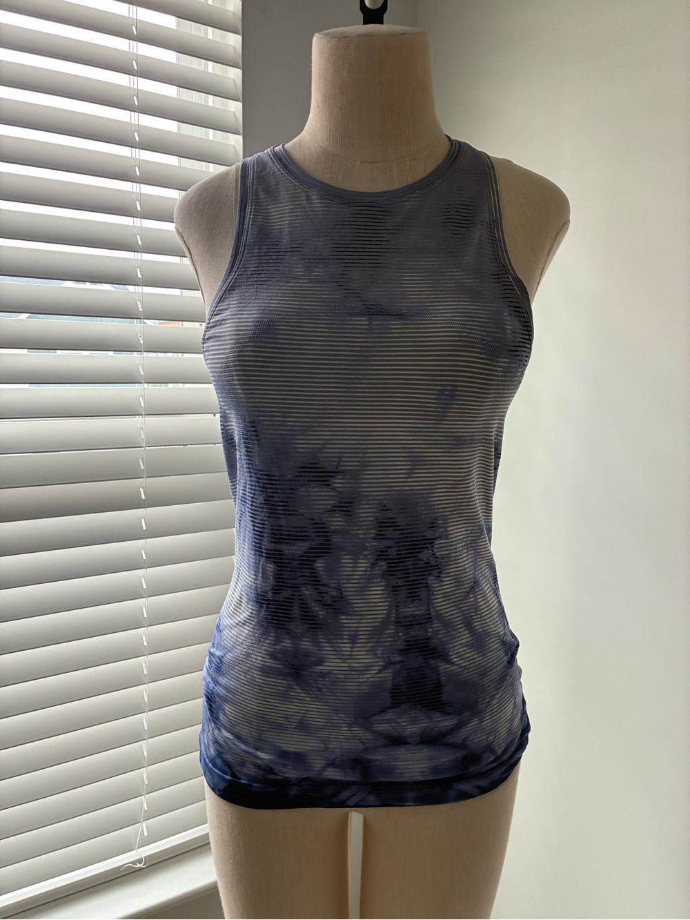 Lululemon Women's Midnight Orchid Swiftly Tech Tank 2.0